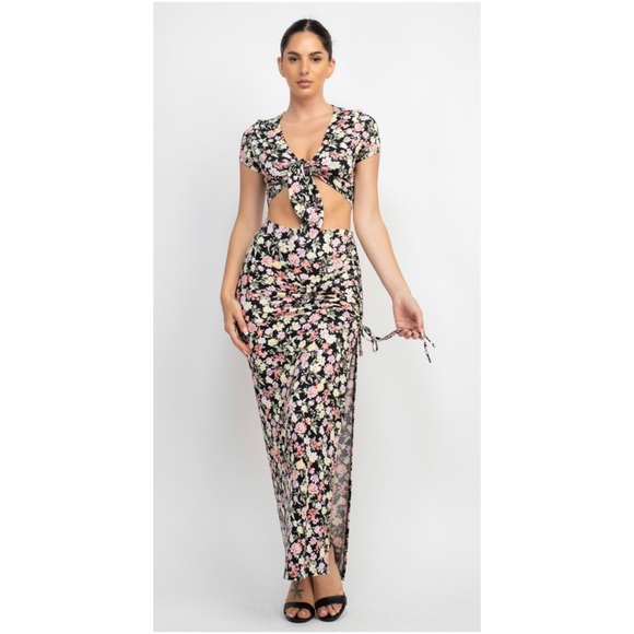 Floral print crop top and skirt set - Picture 3 of 10
